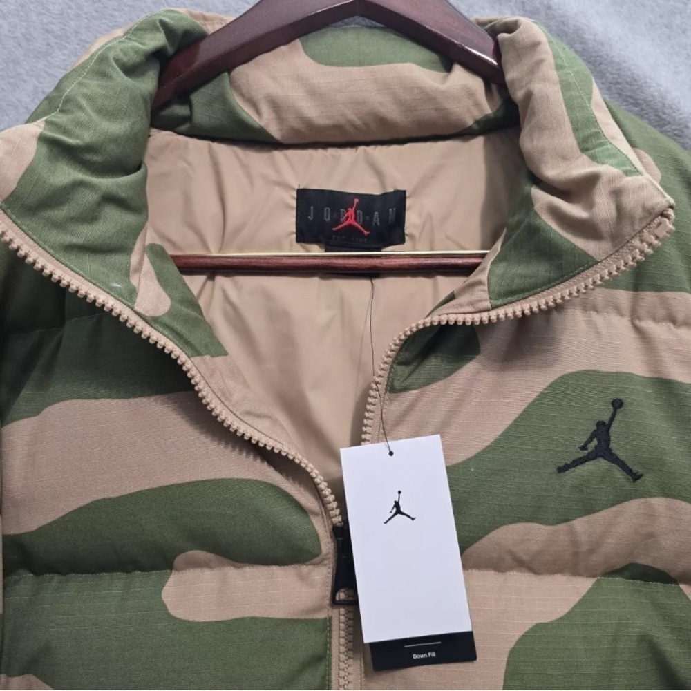 Jordan Green and Tan Camo Puffer Jacket - Picture 9 of 12